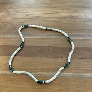Natural shell mermaid core necklace